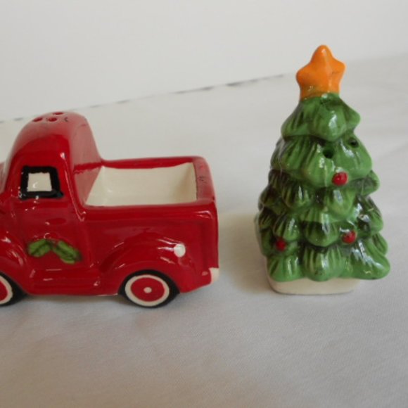 Christmas Tree & Red Truck Salt & Pepper Shakers Ceramic - Picture 3 of 10